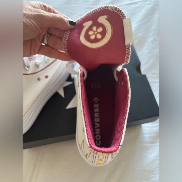 Converse Women's White High-Top Platform Western Sneaker, NWT! - Picture 8 of 10